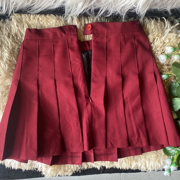 Instagram/Reels famous skirt - Picture 4 of 7